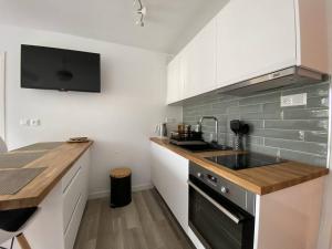 Appartements Appartement Perros-Guirec, 2 pieces, 3 personnes - FR-1-368-377 : photos des chambres