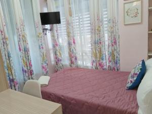 Quirino hub 2 BR family room