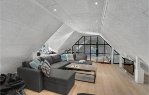 Three-Bedroom Holiday Home In Norre Nebel