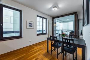 Modern spacious flat with a terrace and a parking