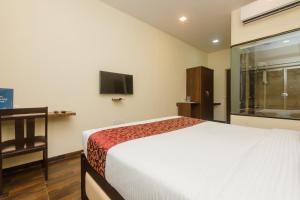 Super Hotel O Divine Residency Near Phoenix Marketcity