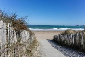 Appartements Ar Vro - Acces direct a la grande plage : photos des chambres