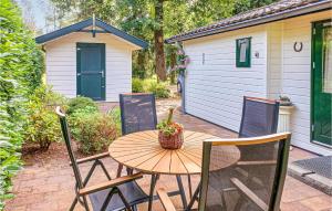 Stunning Home In Vorden With Wifi