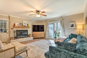 Spacious Stone Mountain Home with Fire Pit