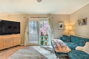 Spacious Stone Mountain Home with Fire Pit