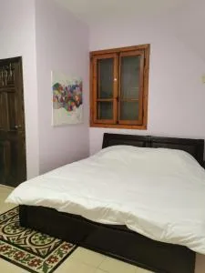 Reina's Room - 希伯仑