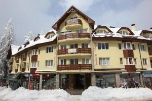 Royal Plaza Apartments Borovets - 布拉戈耶夫格勒