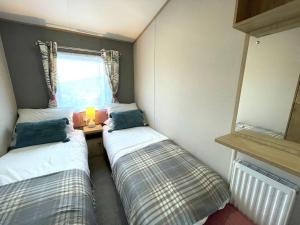 Beautiful 2BR In Kippford With Incredible Views - Pass the Keys