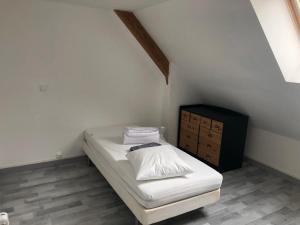 Appartements FENUA : gite 5 chambres 10 couchages en ville : photos des chambres