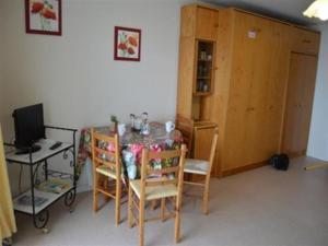 Appartements Studio Saint-Gilles-Croix-de-Vie, 1 piece, 4 personnes - FR-1-324-46 : photos des chambres