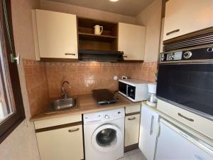 Studio 2 personnes avec piscine à Fréjus - FR-1-226A-150