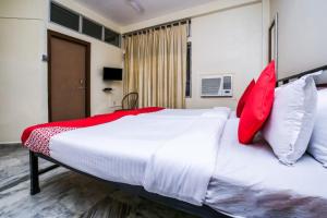 Uttam Guest House