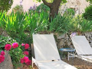 Appartements Le Figuier, suite en plein vignoble avec piscine 2-3 pers : photos des chambres