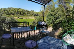 Appartements Le Figuier, suite en plein vignoble provencal : photos des chambres