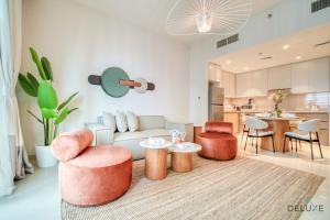 Classic 1BR at Harbour Views Tower 1 by Deluxe Holiday Homes