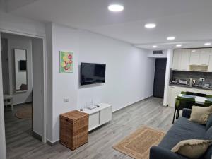 OLIMP Sea View Apartments - The Sunny Apartment