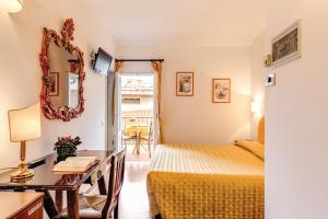 Classic Double or Twin Room with Balcony room in Hotel S.Giorgio & Olimpic
