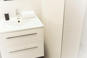 Appartements Saint Remi - Localisation top 1 chambre avec ascenseur : Appartement 1 Chambre