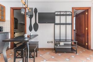 Home2Book Charming Attic El Rincón de Telde, BBQ