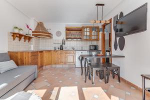 Home2Book Charming Attic El Rincón de Telde, BBQ