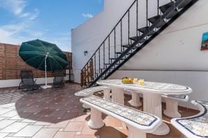 Home2Book Charming Attic El Rincón de Telde, BBQ