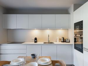 Appartement neuf à Megève, accès wellness et piscine - FR-1-569-45