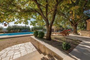 Holiday home Apios