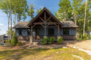 Sip Sip Hooray at Eagles Nest - Ubytování bez kategorie ve městě Elk Park