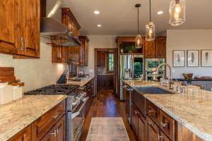 One Sweet Getaway at Eagles Nest