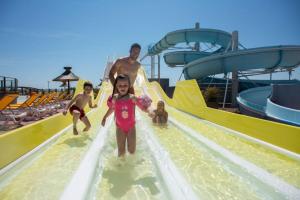 Campings Camping Officiel Siblu Le Lac des Reves : photos des chambres