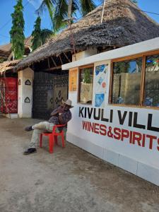 2 Bed House - Sleeps 4 - Pool - Garden - Parking