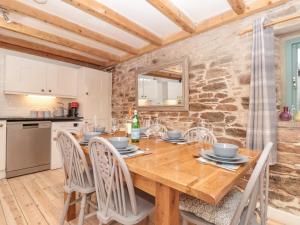 1 Alston Farm Cottages