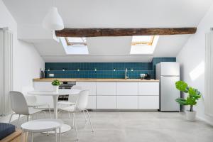 Design Attic porta venezia centrale 65m2 - self check-in