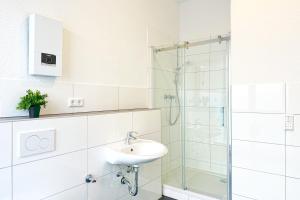 80qm Apartment in Krefeld zentral gelegen mit hohen Decken - BEUYS Apartments - Krefeld