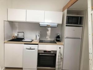 Appartements F2 equipe, 15mn de Paris, parking, climatisation : photos des chambres