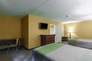 LoneStar Inn and Suites