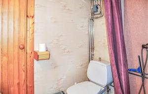 Nice Home In Stöllet With Kitchenette