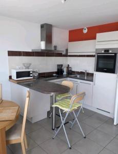 appartement entier, 3 étoiles, 4 personnes,vue mer