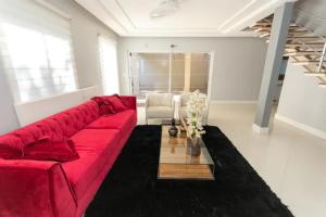 Casa Ampla - Climatizada - Piscina-Aerea gourmet para ate 20 pessoas