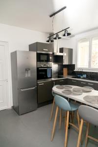 Cosyhome T2 proche Gare entre Paris et Disneyland - Familial Rénové 65 m2