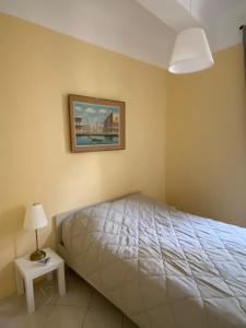 Centre Nice 2 pièces volumineux