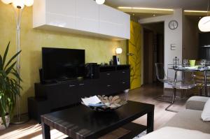 DERELLI Deluxe and DERELLI Adorable apartments