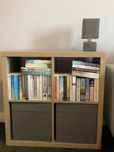 Spacious one bedroom flat, entire property.