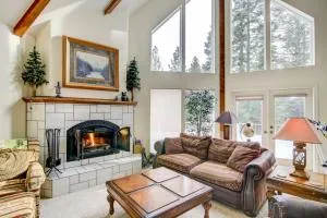 Pet-Friendly California Cabin with Beach Access - Lake Almanor