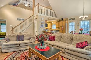 Serene Bloomington Home Deck and Forest Views