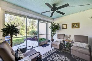 Bonita Springs Condo with Pool, Near Beaches! - 4hvězdičkové hotely ve městě Bonita Springs