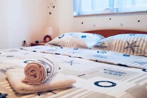 Apartments with a parking space Klek, Neretva Delta - Usce Neretve - 18708