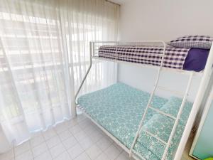 Bel appartement avec terrasse, piscine, parking et WiFi - FR-1-196-321