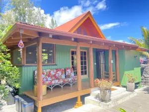 PELE'S SHALA - Sweet Seaview Sanctuary near Ocean, Beach, and Kalani! - Kalapana Sea View Estates