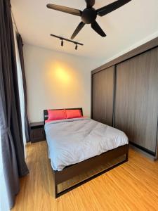 Beacon Executive Suites #Georgetown #RoofTopPool #Spacious #13a